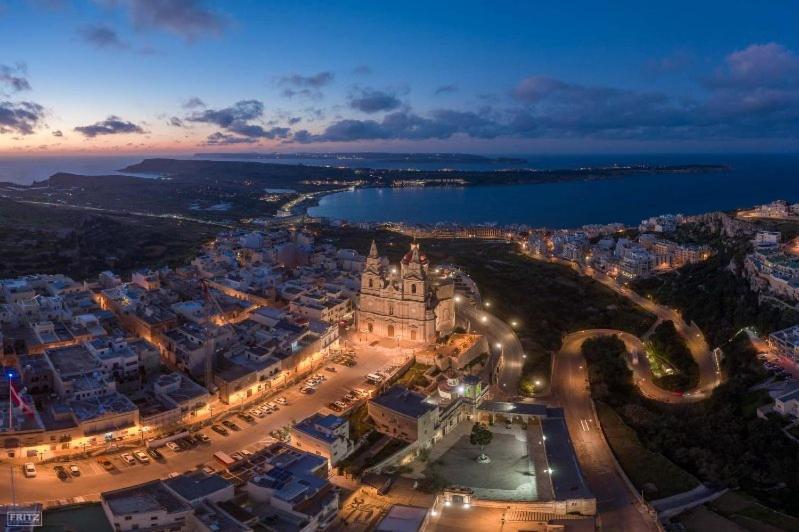 Francis Flats Modern Penthouse Apartamento Mellieħa